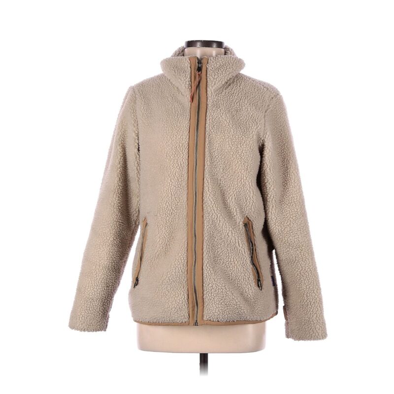 Women's Faux Fur Jacket - Stylish Outerwear for Winter